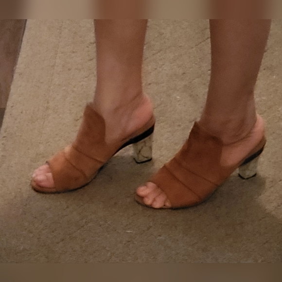 Tanya Heath Convertible Shoes 'Cynthia Kentucky Velvet' - Picture 12 of 13